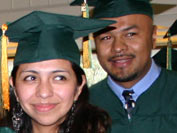 Ca�ada graduates