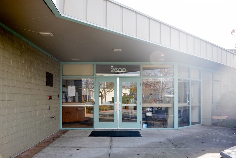 Fair Oaks Community Center main entrance